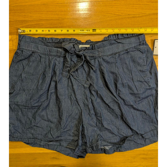 Almost Famous NWT Paper Bag Waist High Waist Shorts 3X - Picture 7 of 12